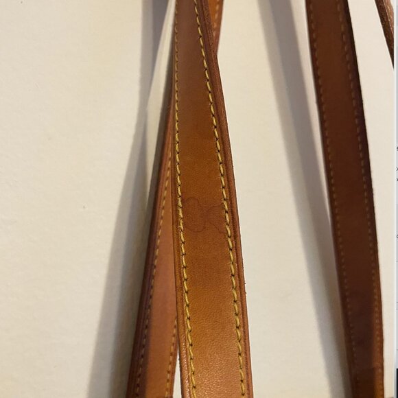 [SOLD] Louis Vuitton Luco Monogram Tote - Picture 12 of 15